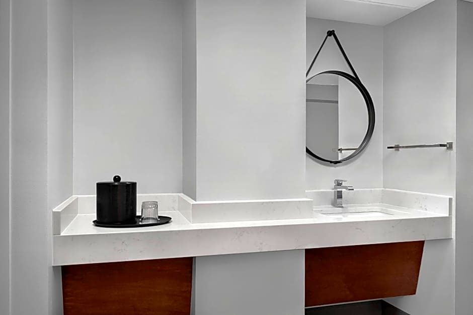 Radisson Hotel Cedar Rapids
