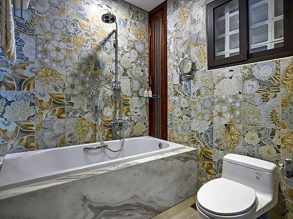 Draha Halong Hotel - Serenity, Charm and Nature - A Vietnamese Favorite