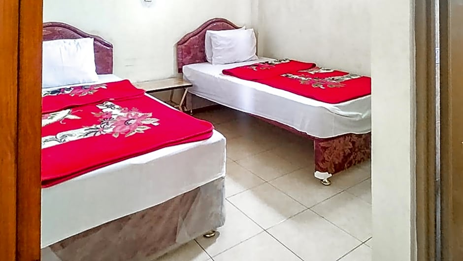 Villa Al Barokah Syariah Family Mitra RedDoorz near Sarangan Lake