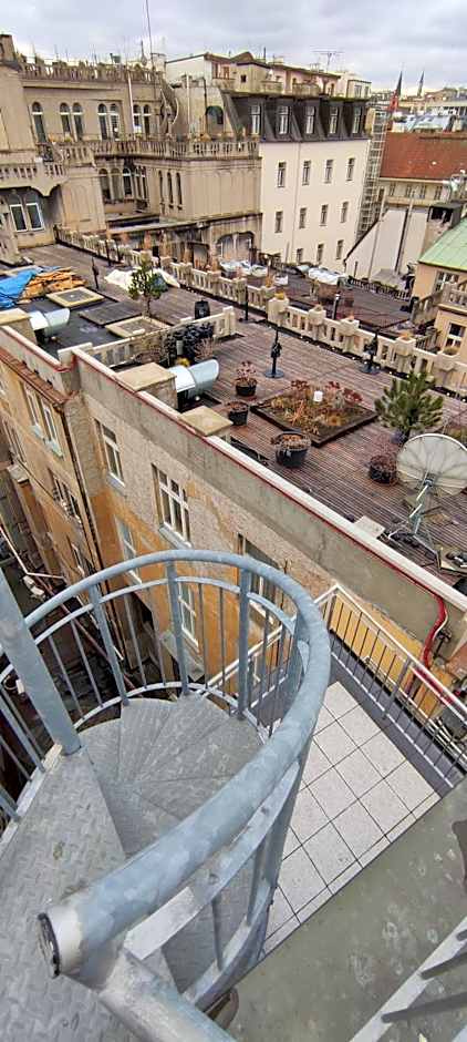 EA ApartHotel Melantrich