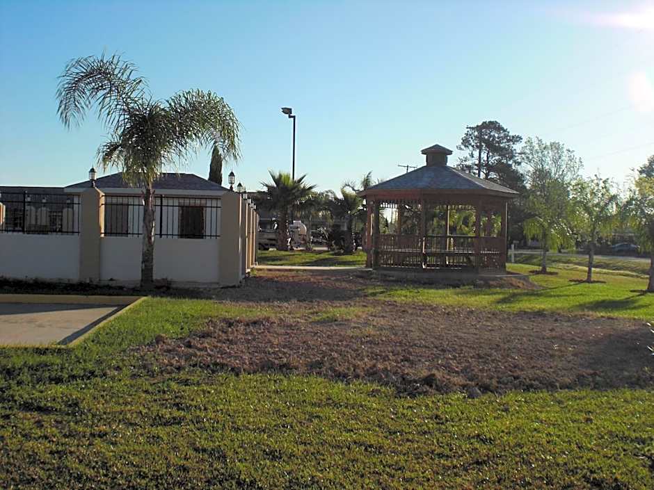 Executive Inn & Suites West Columbia