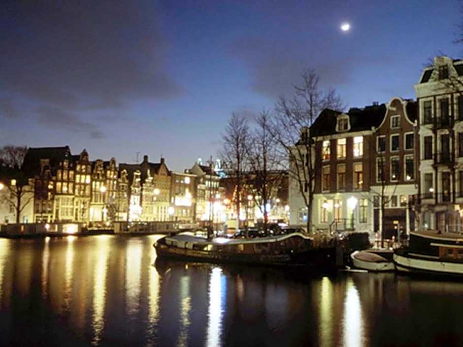 Amsterdam Canal Guest Apartment