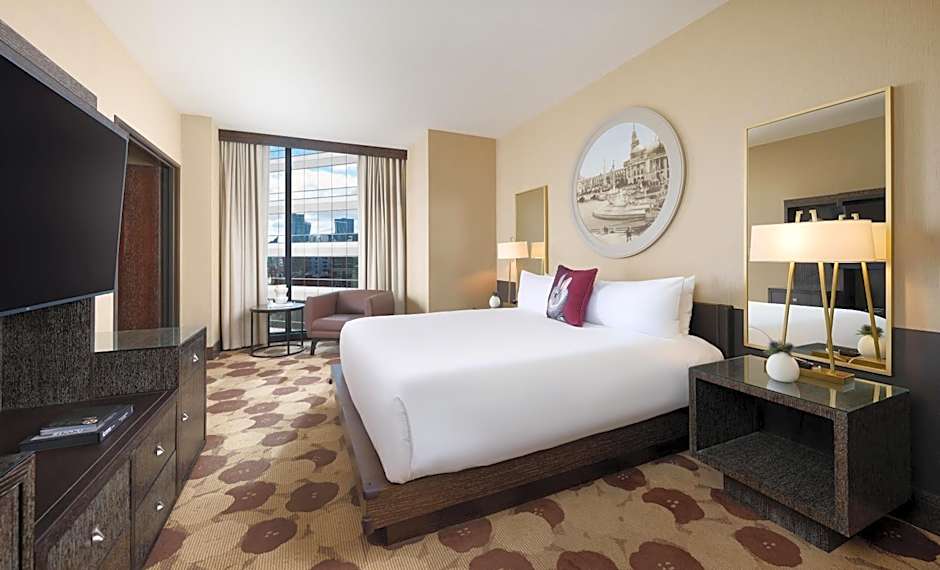 The Royal Sonesta Chicago River North