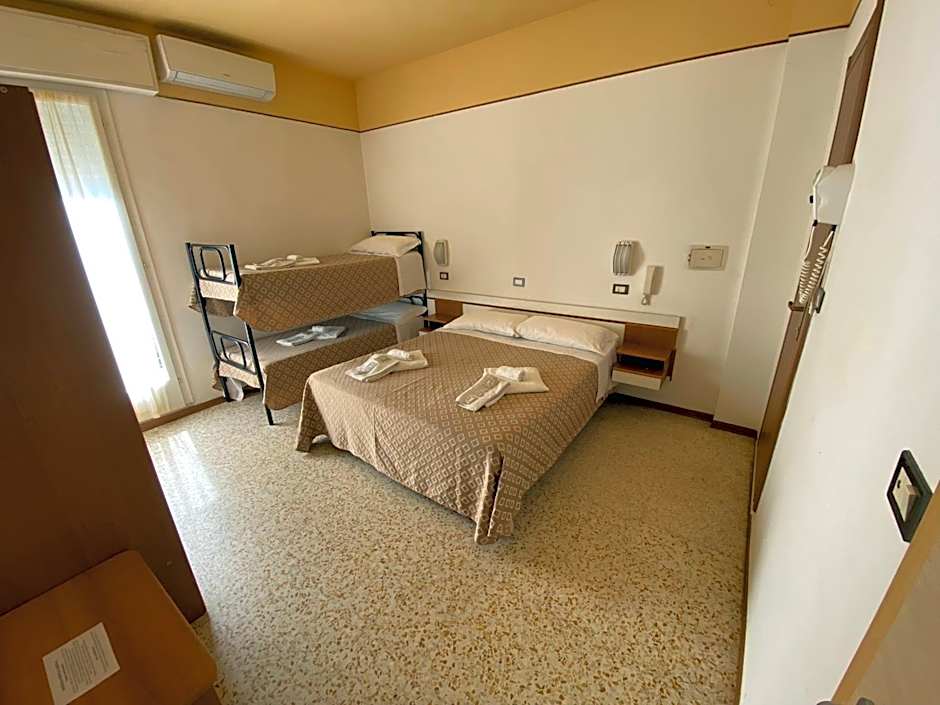 Hotel Nanni Garnì