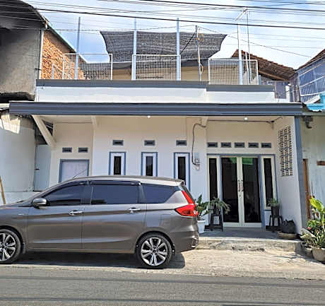 Omah Beji di Batu