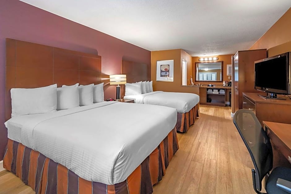 Best Western Plus Stovall's Inn