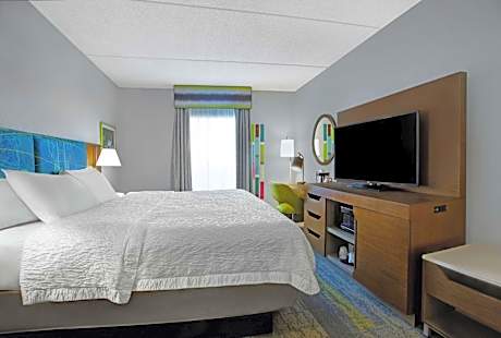 1 King Bed Nonsmoking