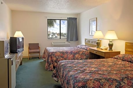 Double Room with Two Double Beds - Non-Smoking