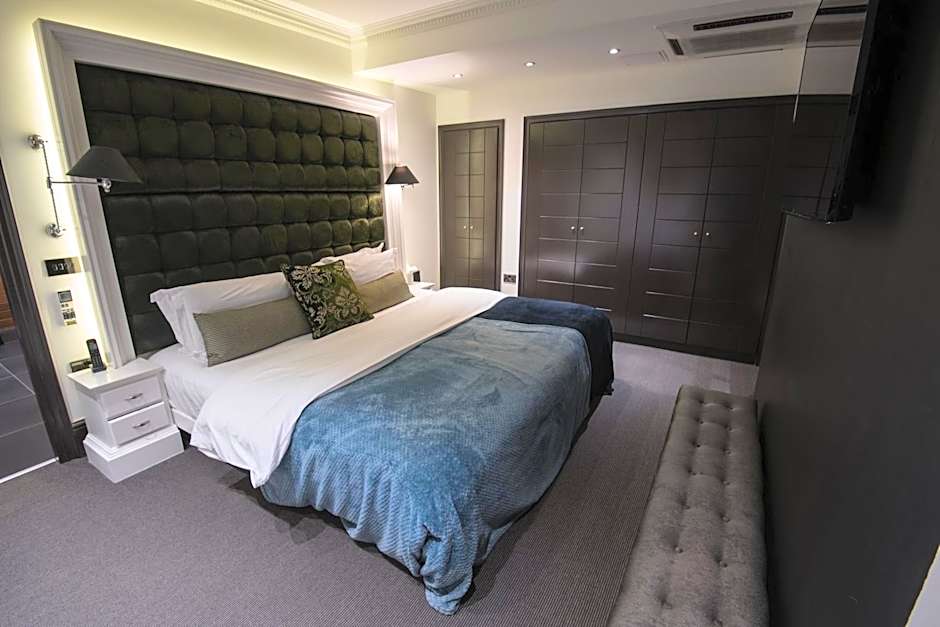 The Exhibitionist Hotel