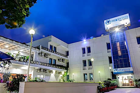 Blue Diamond The Hotel