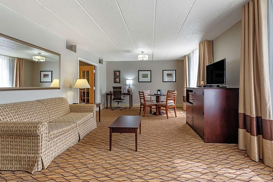 Comfort Inn & Suites Glen Mills - Concordville