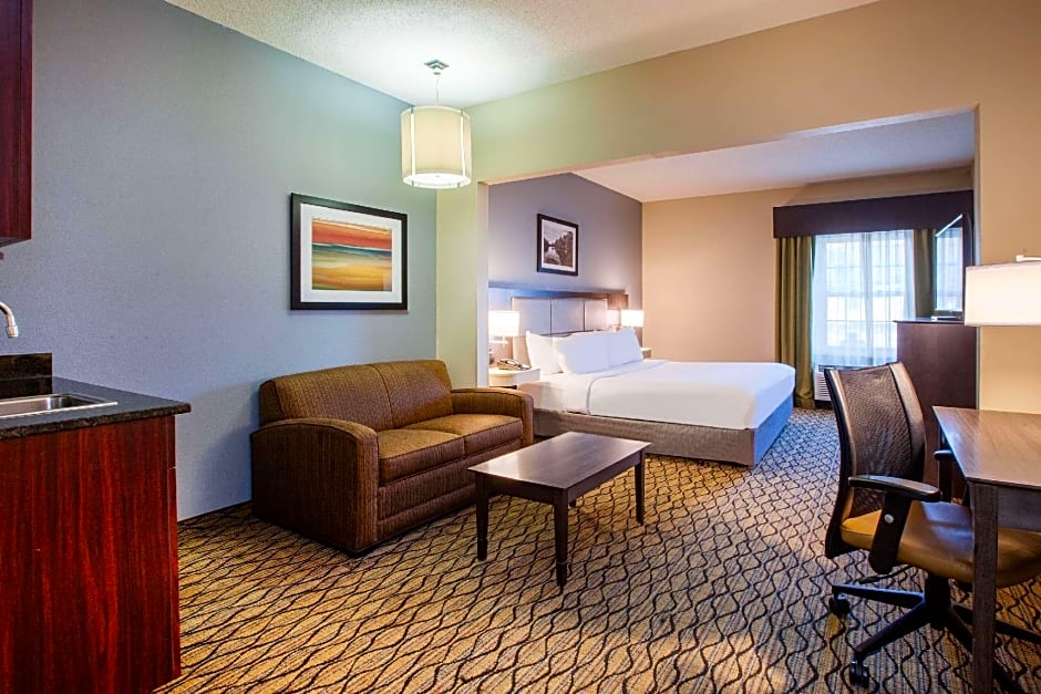 Wingate by Wyndham Roseville/Detroit