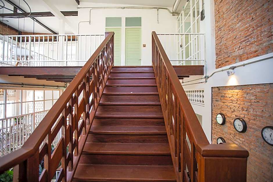 Memmoth Hostel In Lampang