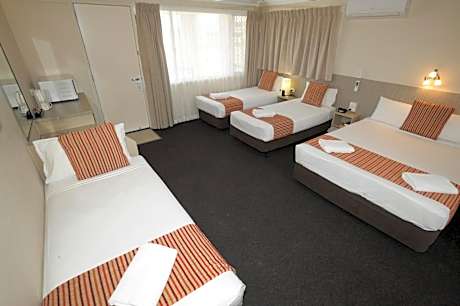 Standard Large Family Room - Not pet friendly