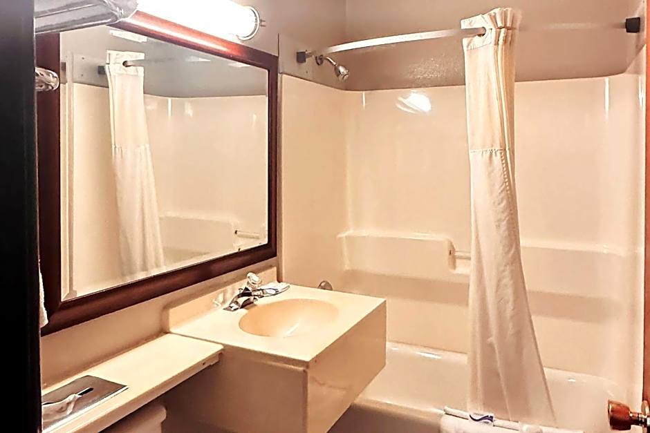 Quality Inn St. Paul-Minneapolis-Midway