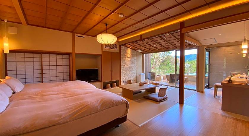 Yugawara Onsen Ashikari Ryokan