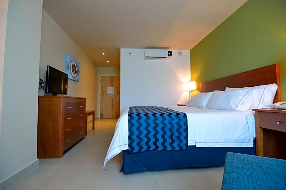 Photo 1 of 4 of Standard 1 King Bed