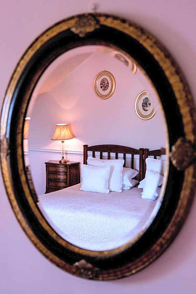 Kilcooly's Country House Hotel