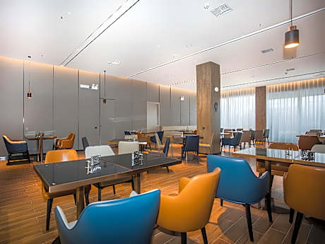 Echarm Hotel Mengzhou Yellow River Avenue