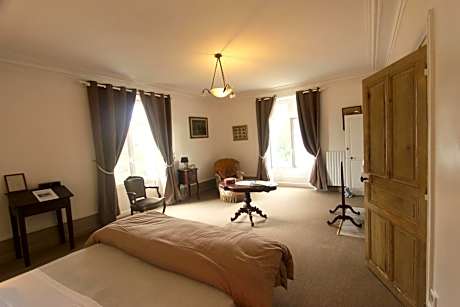 Deluxe Double Room with Castle View