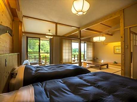 Family Room with Mountain View