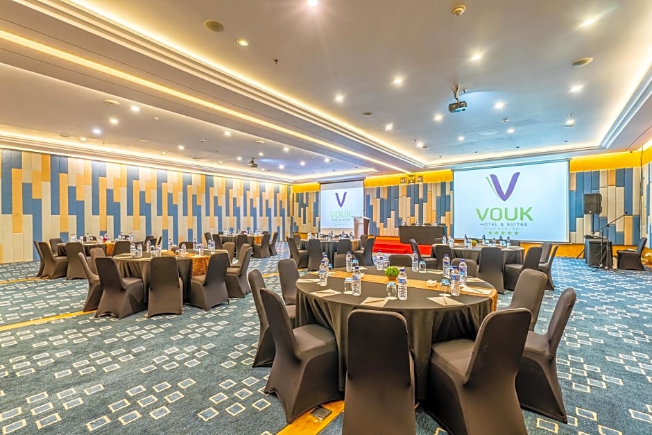 Vouk Hotel & Suites