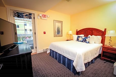 Queen Room