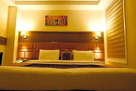 Premier Suite with Free Airport Pickup