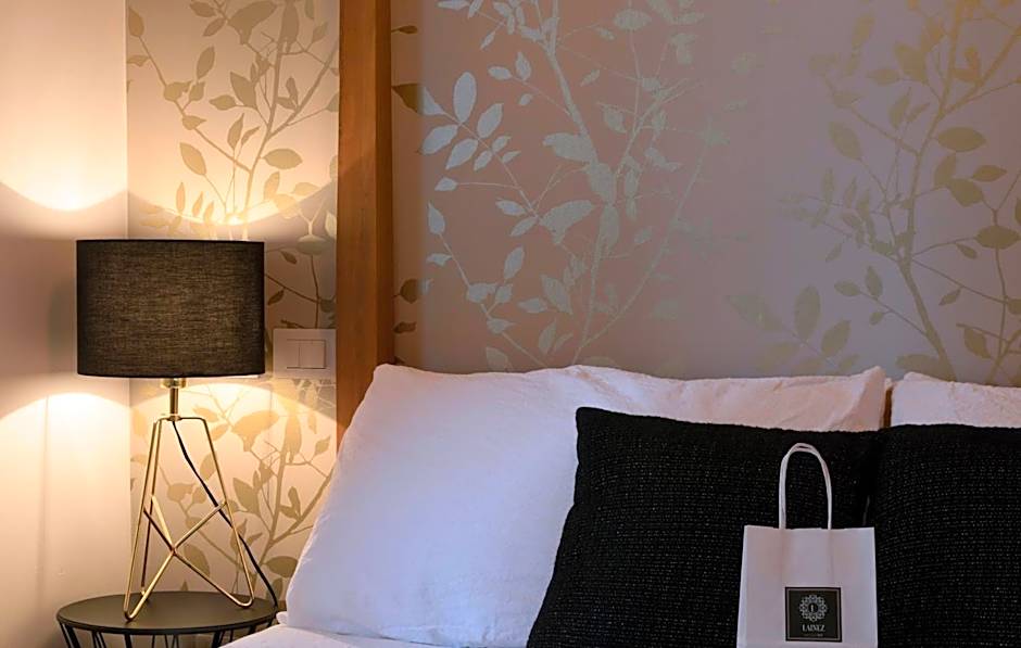 Lainez Rooms & Suites