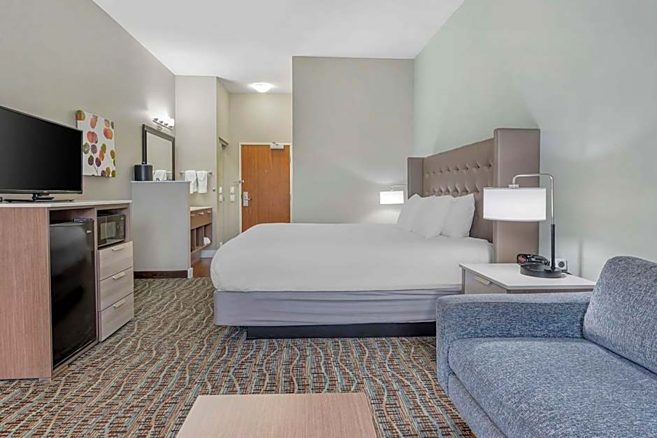 Best Western Plus Peppertree Inn At Omak