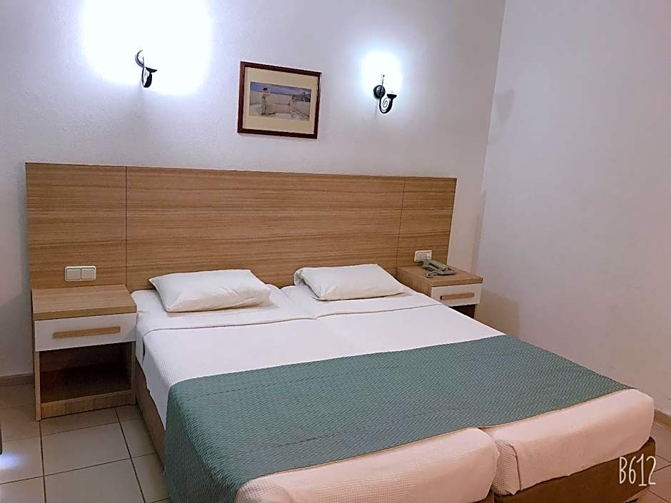 Ant Apart Hotel