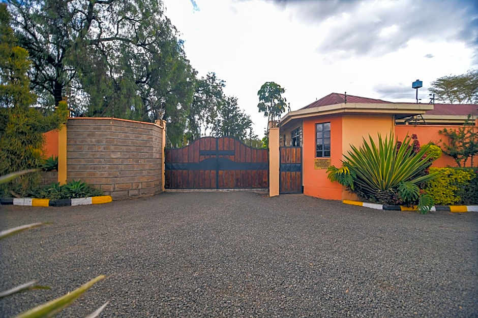 Falcon Heights Hotel