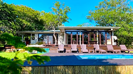 Khangela Private Game Lodge - Self Catering - Bedrooms are 3 Separate Chalets - Hluhluwe