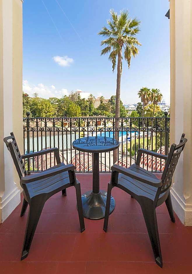 Globales Reina Cristina