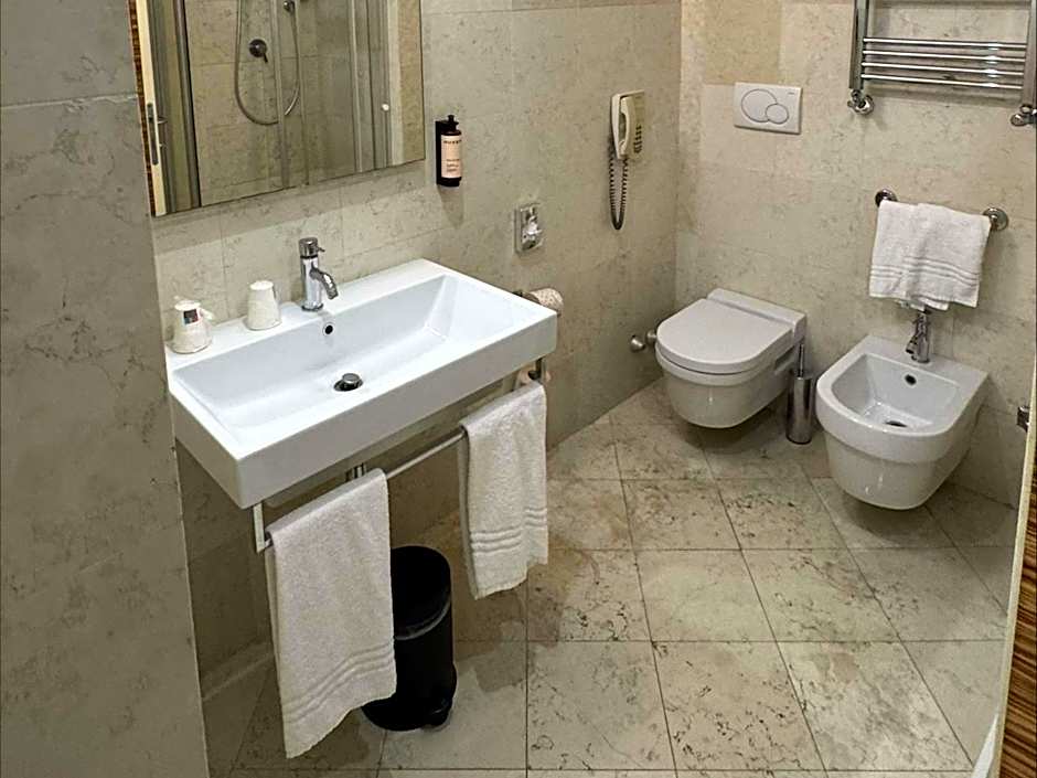 Mercure Roma Centro Saint John