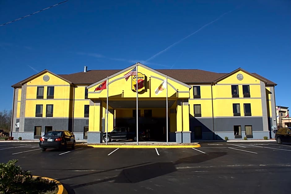 Super 8 by Wyndham Crossville TN