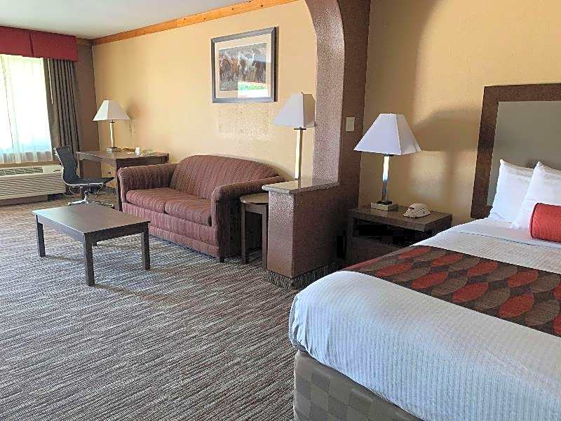 Best Western Windwood Inn & Suites