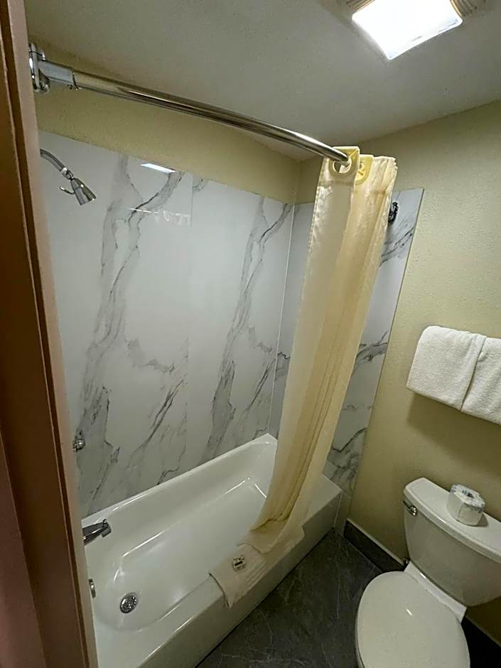 Baymont by Wyndham Iron Mountain