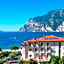 Hotel Baia Azzurra - Lake Front