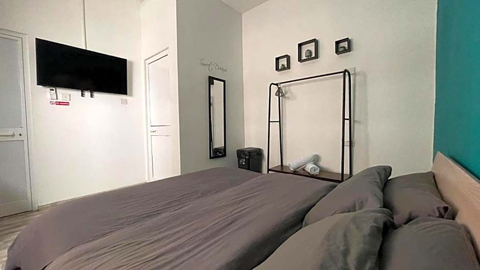 Bookarest Hostel Malta