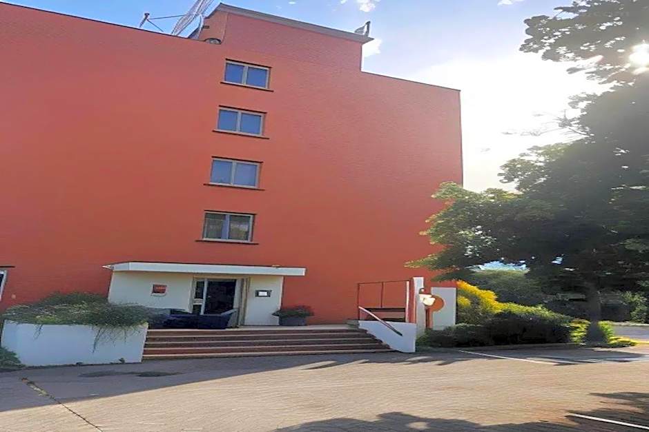Adonis Lyon Est Hôtel Artys