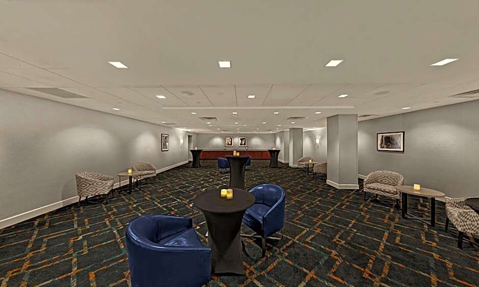 Embassy Suites By Hilton Hotel Oklahoma City-Will Rogers Airport