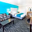 Howard Johnson by Wyndham Houston Hobby Airport