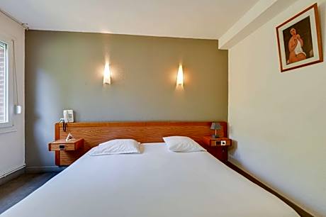 Standard Double Room with Bath