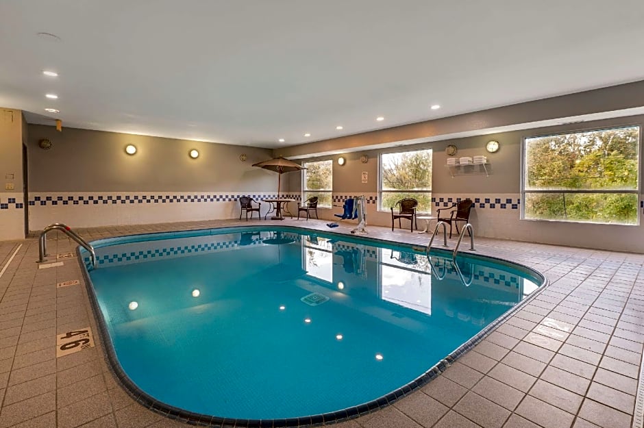 Comfort Inn & Suites