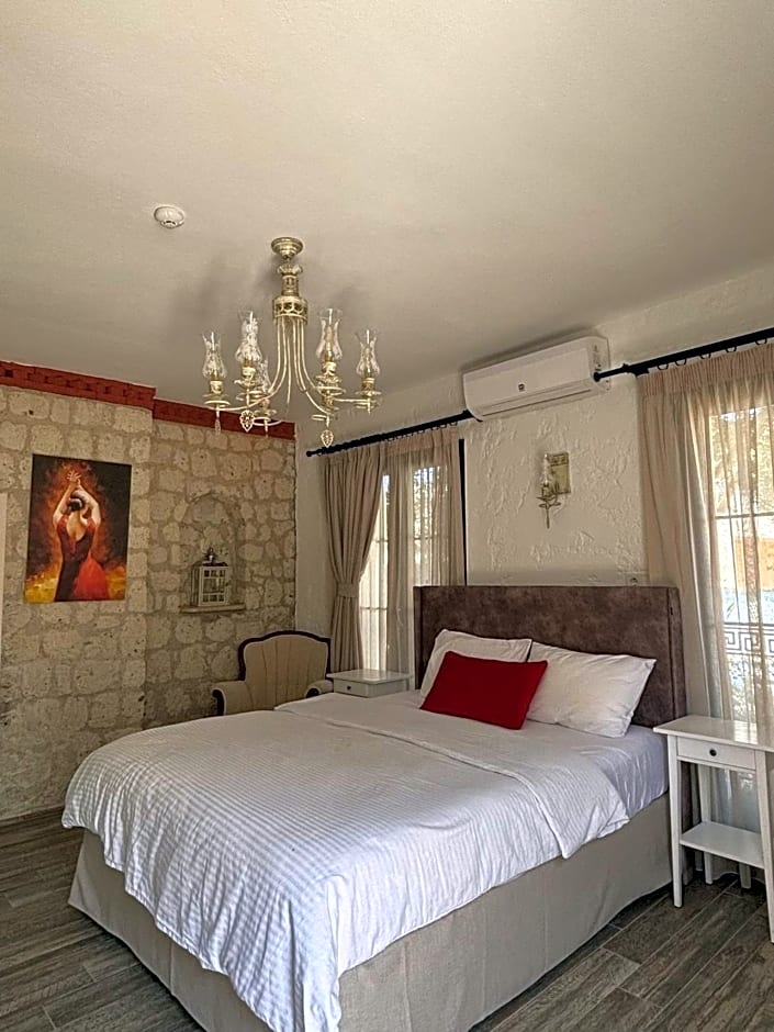 Alaçatı Albatross Hotel