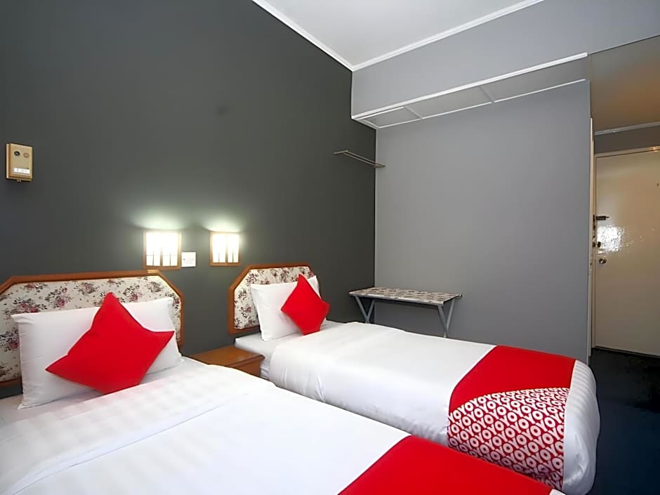 SUPER OYO 1026 Hotel Lutana