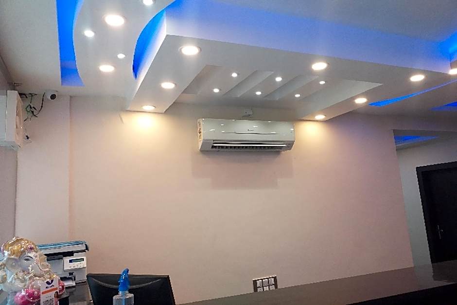 Capital O Hotel Pavani Inn – Haridwar, WV