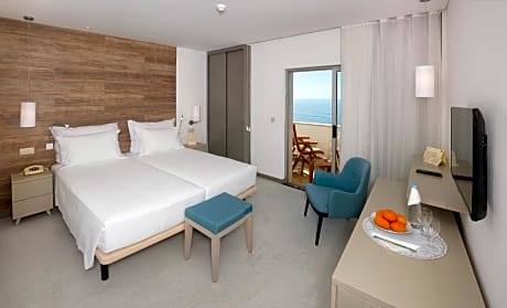 Superior Twin Room with Sea View