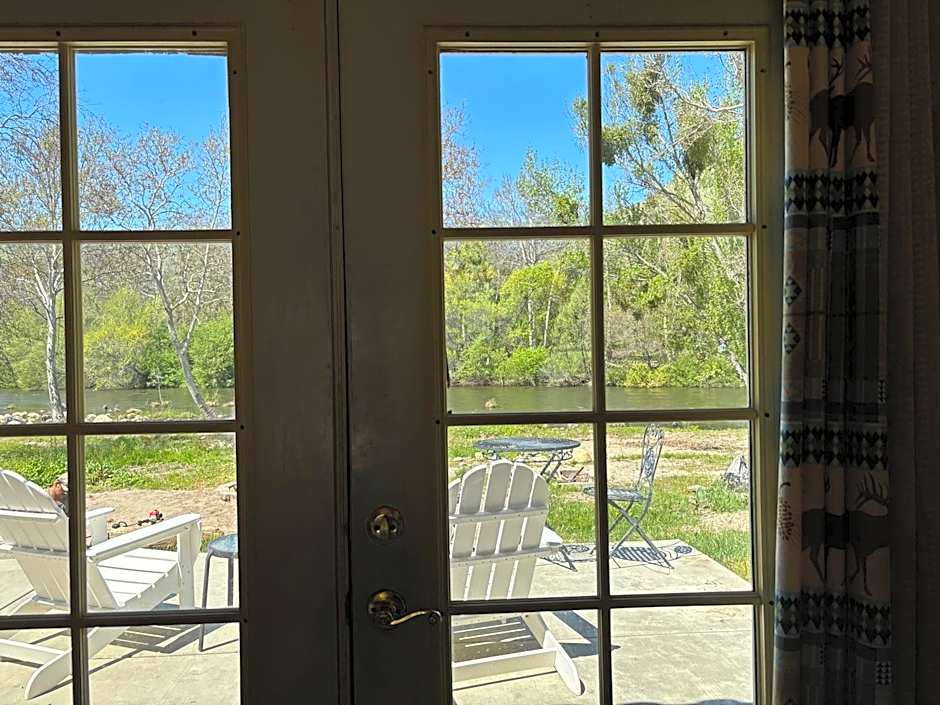 Sequoia River Front Cabins